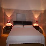Corti Carmela 3*