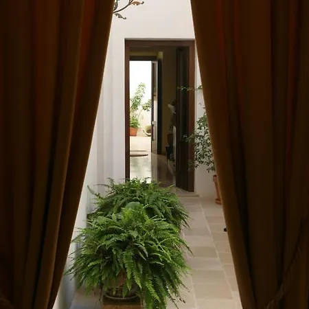 Corti Carmela Bed & Breakfast 3*