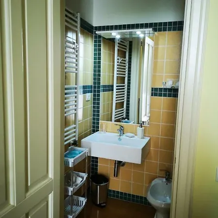 Oda ve Kahvaltı Corti Carmela