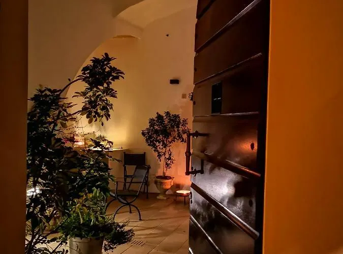 Corti Carmela 3*